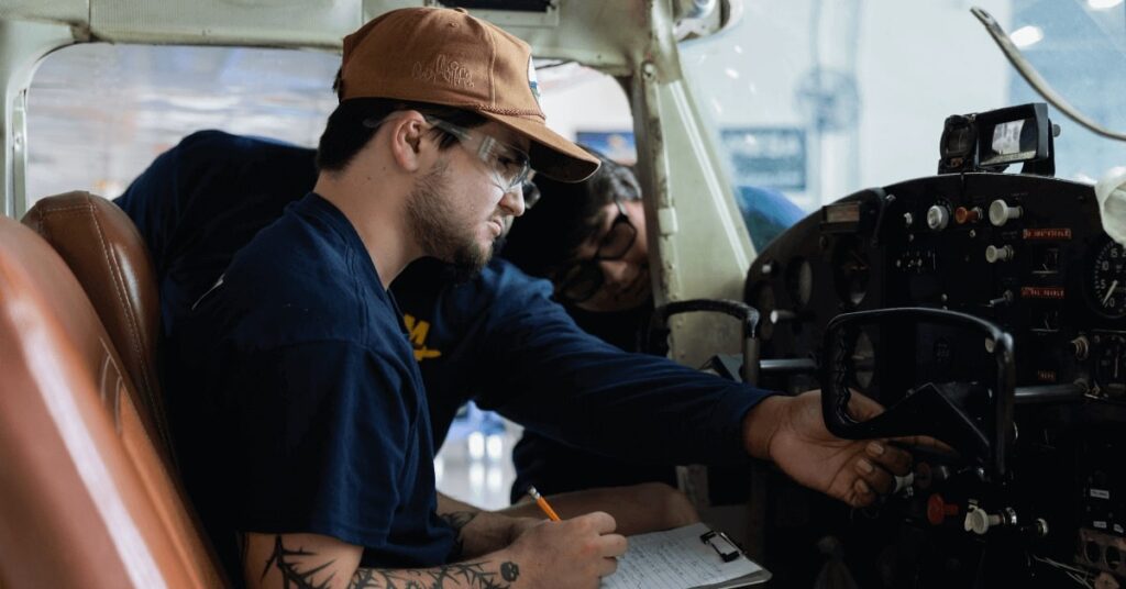 AIM Students Helicopter Maintenance