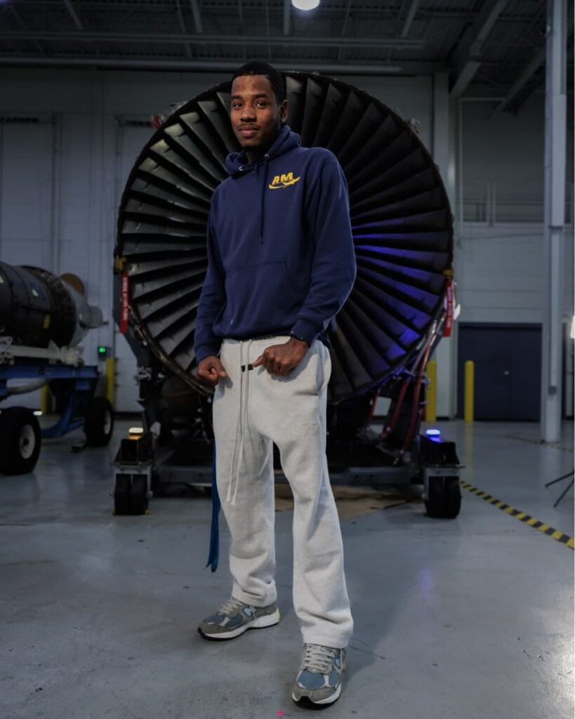 Aviation Institute of Maintenance Student and Jet Turbine